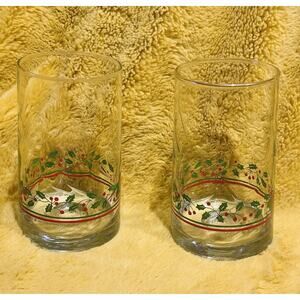 Arby's 1984 Christmas Collection tumbler glass made by Libbey Set Of 2 vintage